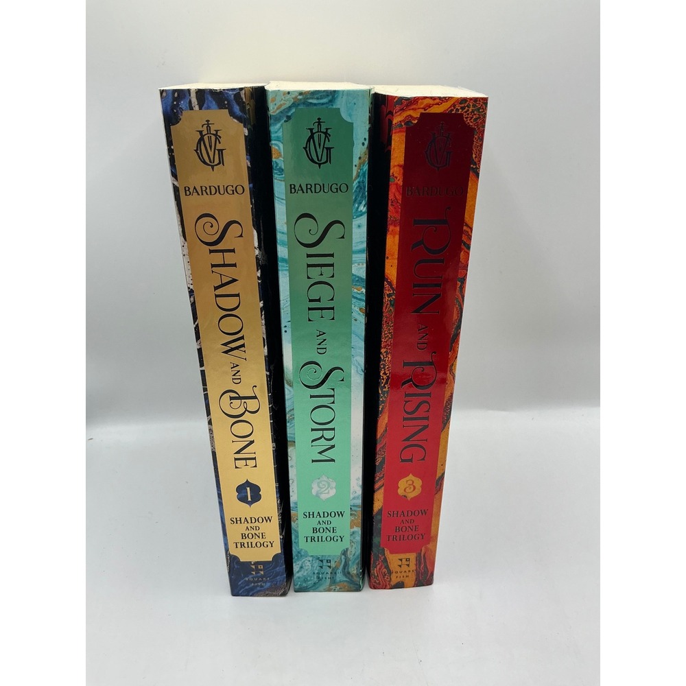 Leigh Bardugo Shadow and Bone Trilogy Paperback Set Grishaverse 3 Books